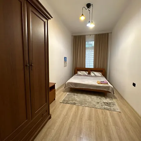 Апартаменти Levvv *